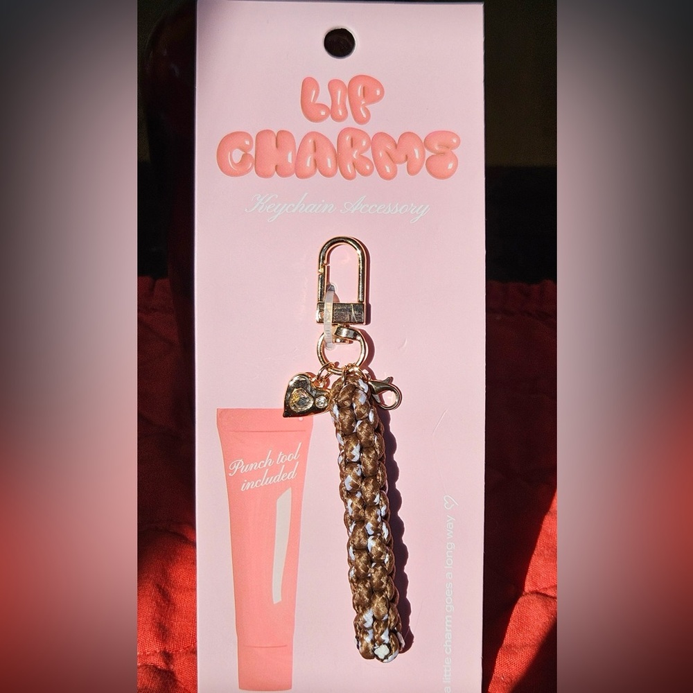 Key or Bag Charm, Heart